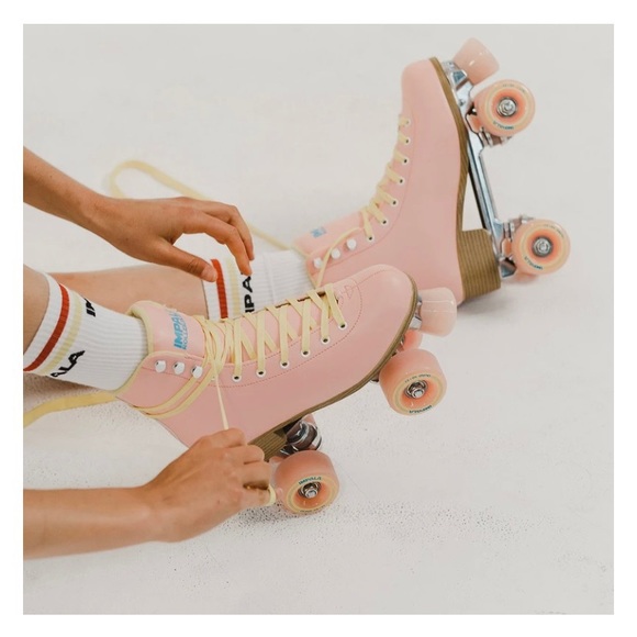 Shoes - Impala pink roller skates